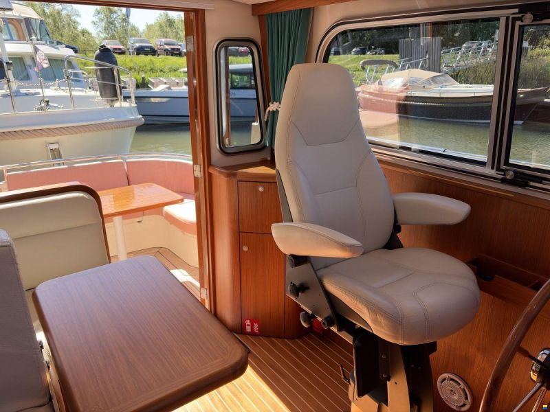 North-Line Yachts 37 Wheelhouse