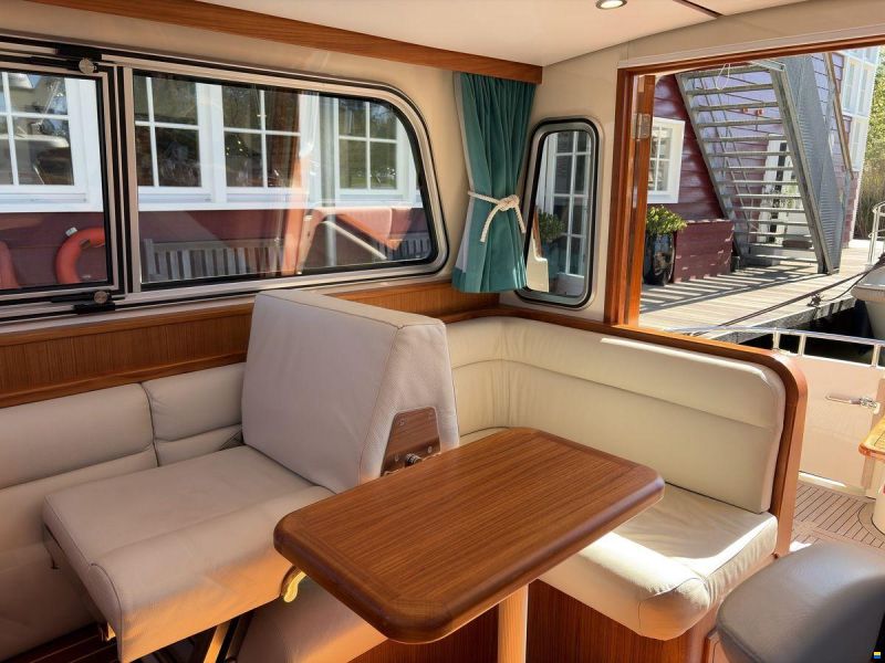 North-Line Yachts 37 Wheelhouse