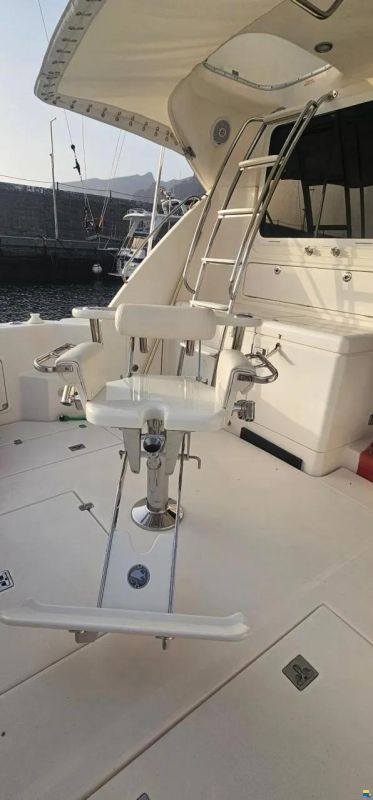 Riviera Flybridge 37