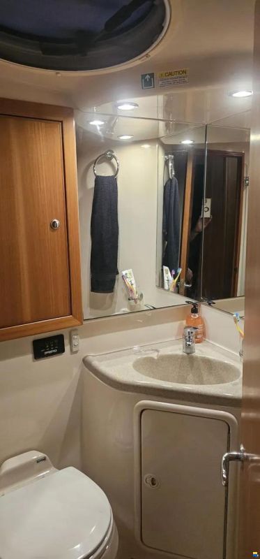 Riviera Flybridge 37