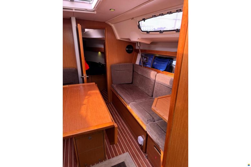 Bavaria Cruiser 35