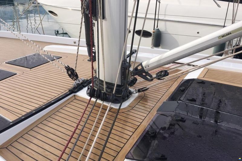 Hanse 588
