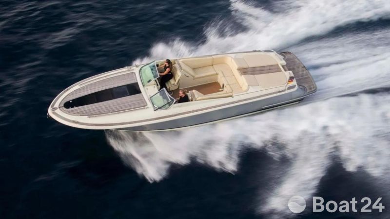 Chris Craft 32 Corsair