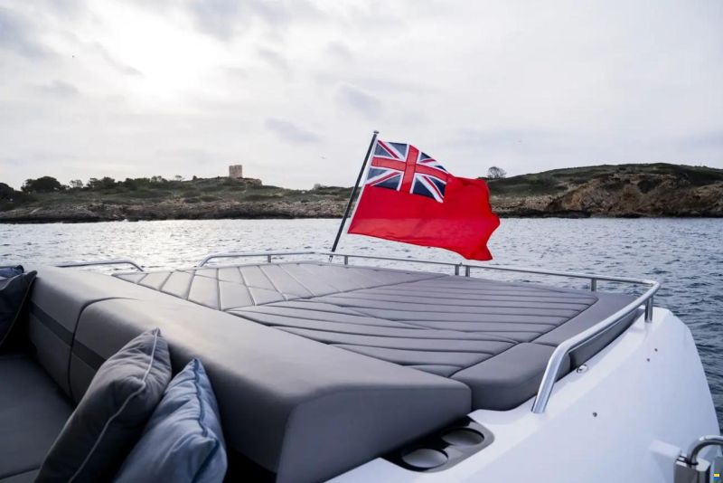 Sunseeker Predator 74 Xps
