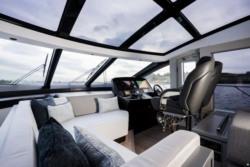 Sunseeker Predator 74 Xps