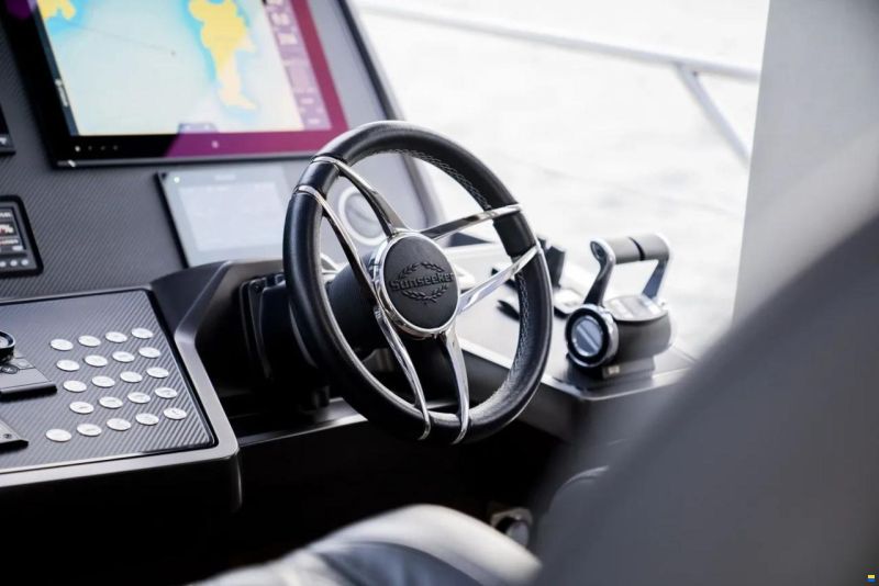 Sunseeker Predator 74 Xps