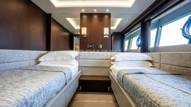 Sunseeker 86 Yacht