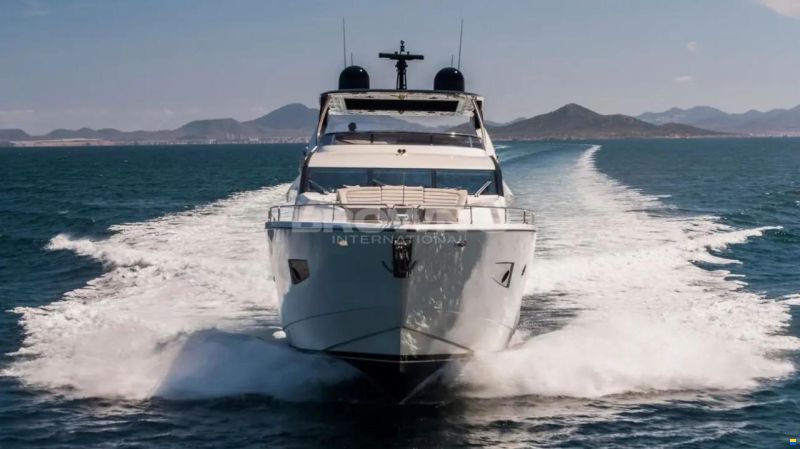 Sunseeker 86 Yacht
