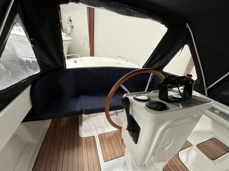Crescent Allure 21 HT
