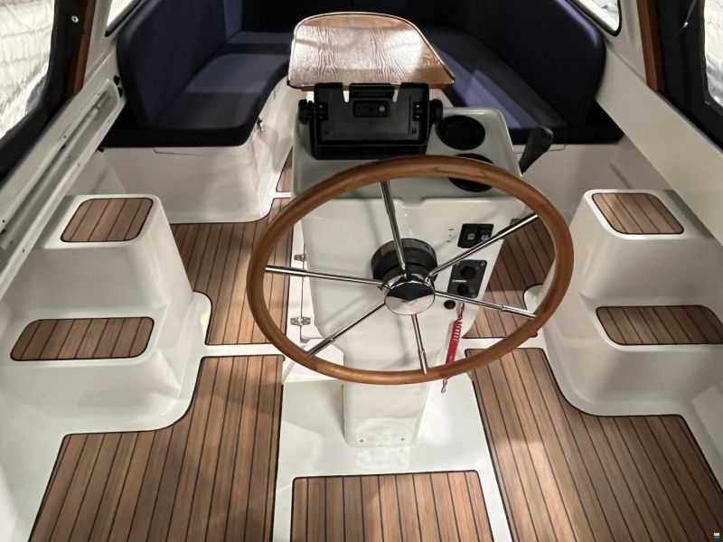 Crescent Allure 21 HT