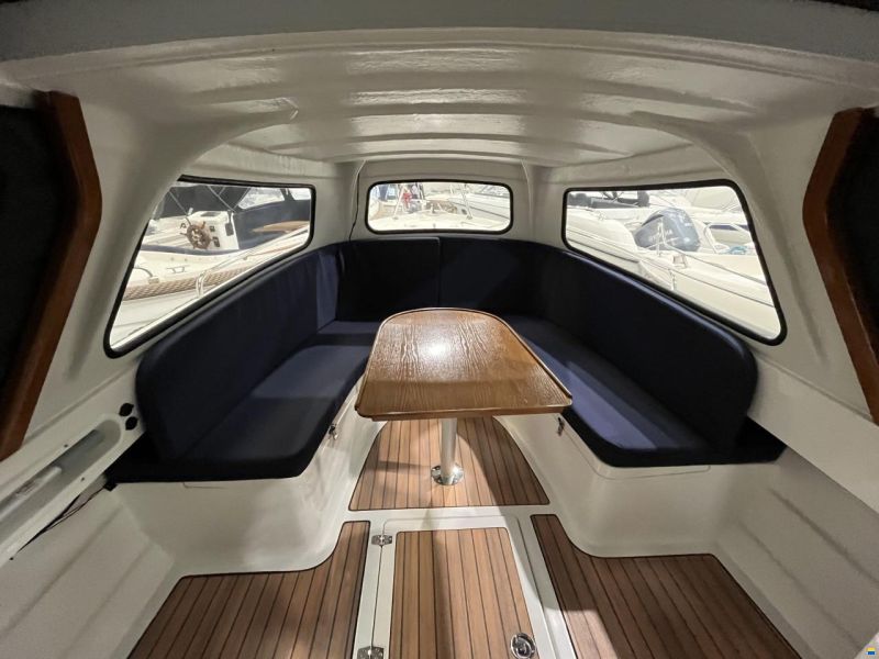 Crescent Allure 21 HT