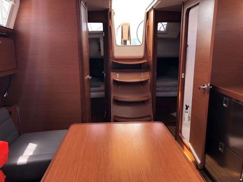 Dufour 382 GRAND LARGE