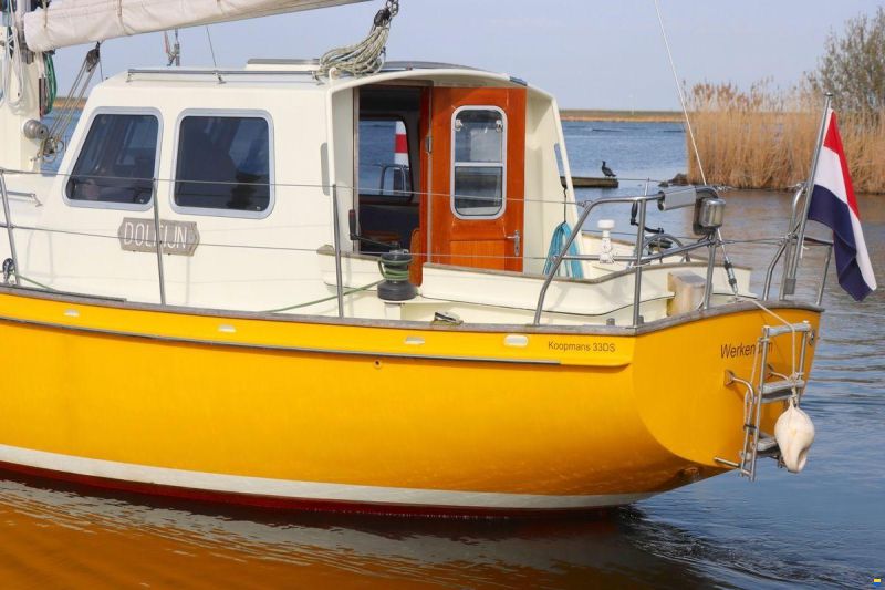 Koopmans 33 Deck Salon