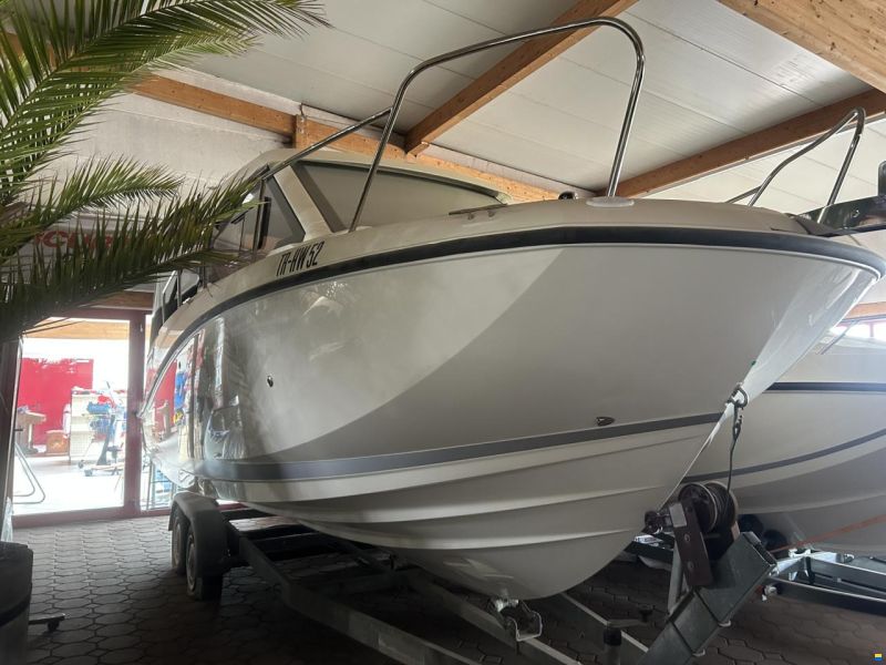 Quicksilver Activ 675 (705) Weekend