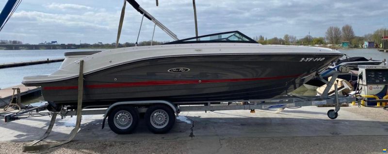 Sea Ray SPX 230