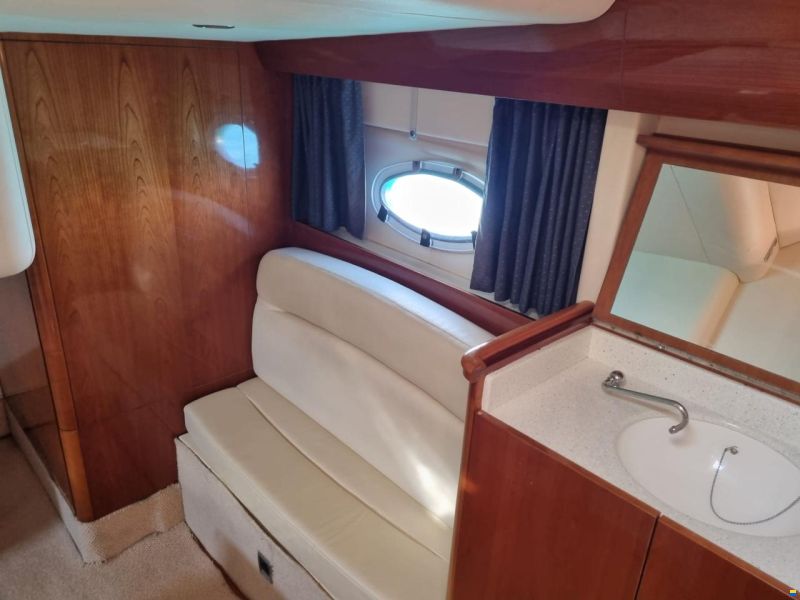 Princess V42