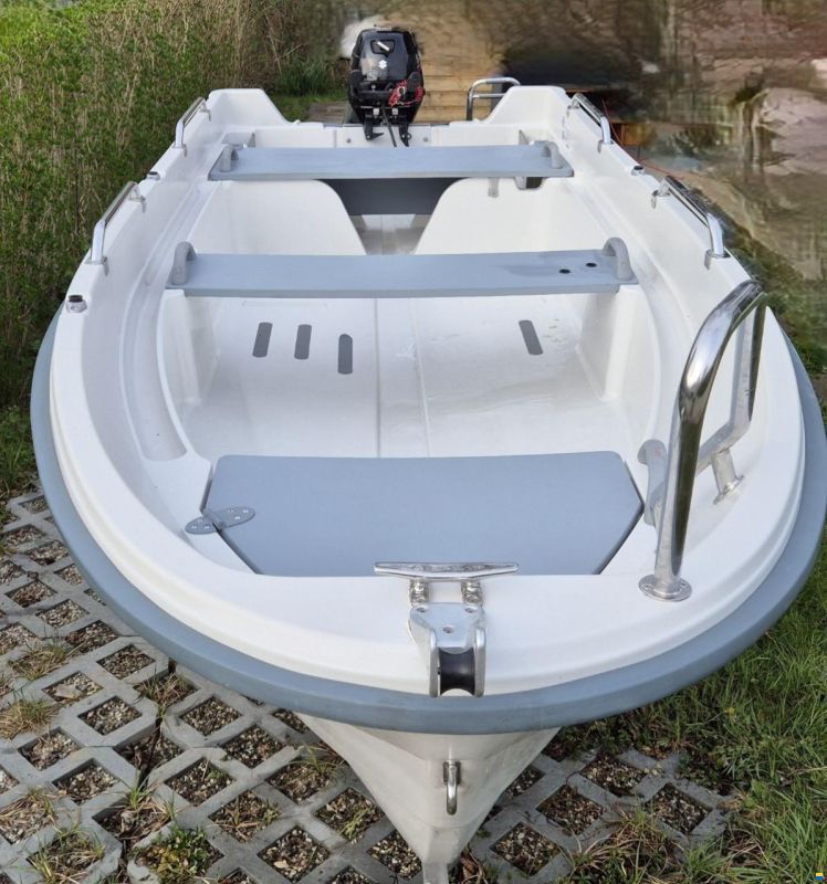 Terhi 400 Motorboot + Suzuki 8 PS