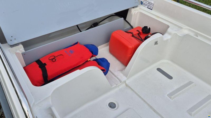 Terhi 400 Motorboot + Suzuki 8 PS