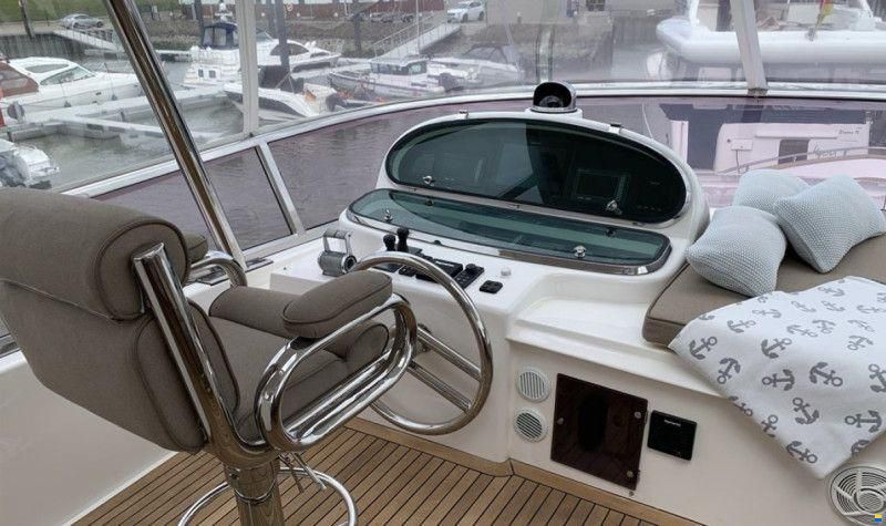 Elegance 72 Fly