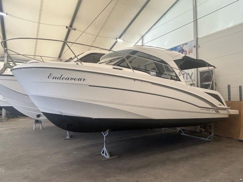 Beneteau ANTARES 8