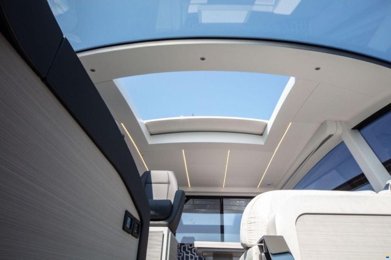 Pershing 62