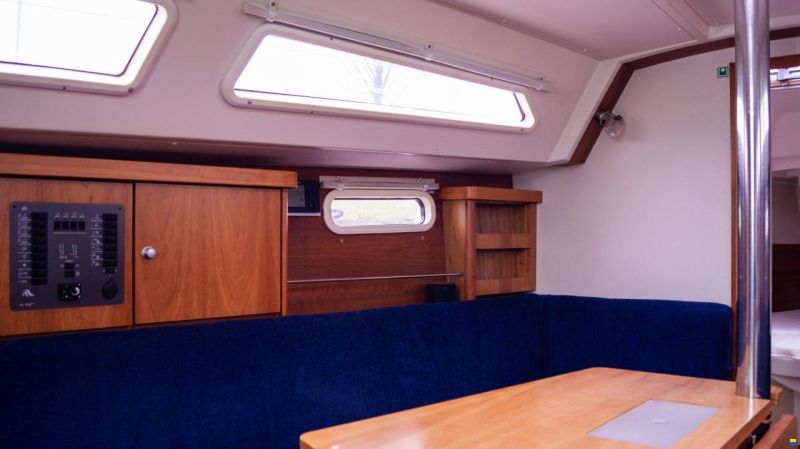 Hanse 320