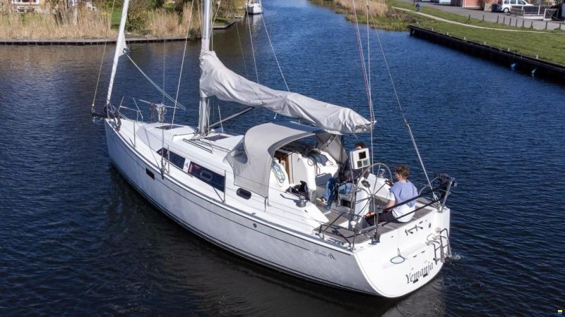 Hanse 320