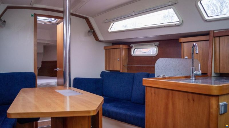 Hanse 320