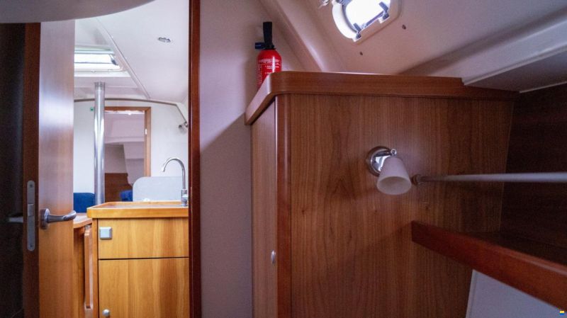 Hanse 320