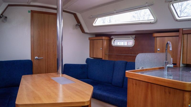 Hanse 320