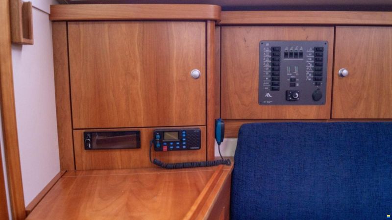 Hanse 320