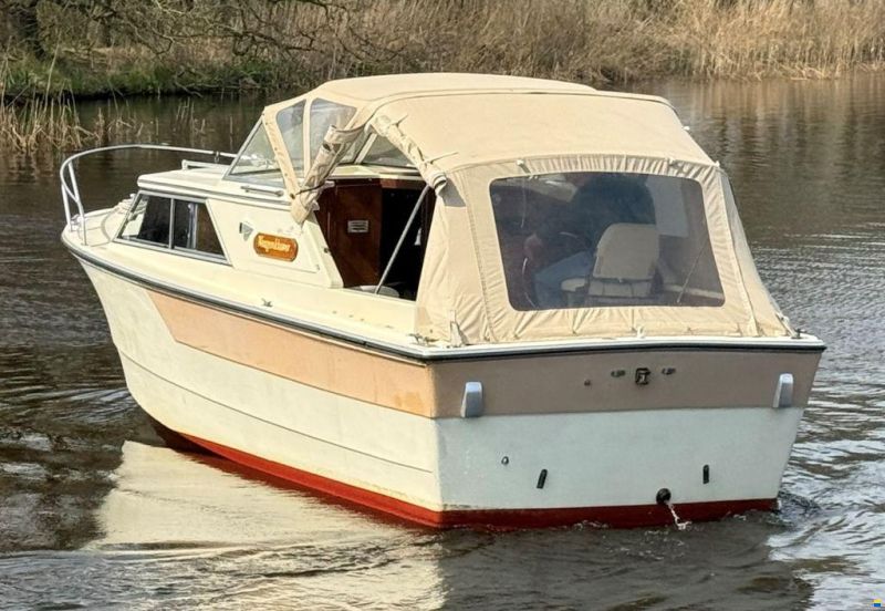 Marco Yachts 720