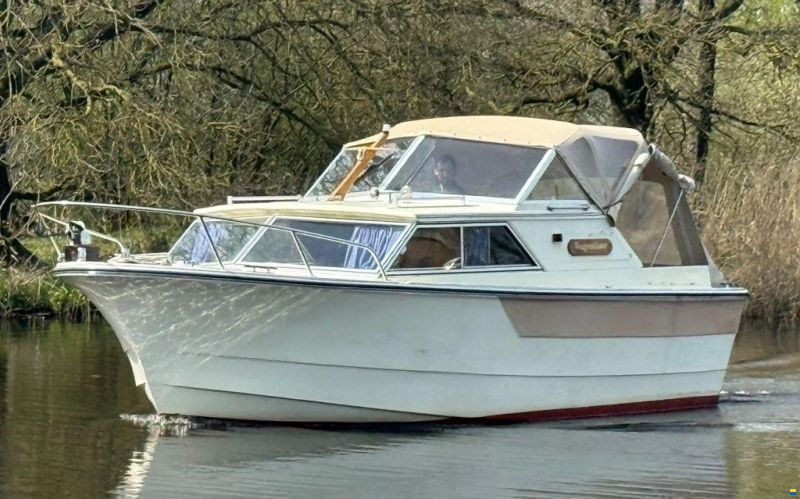 Marco Yachts 720