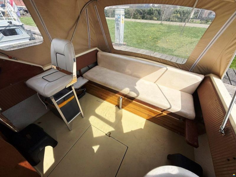 Marco Yachts 720