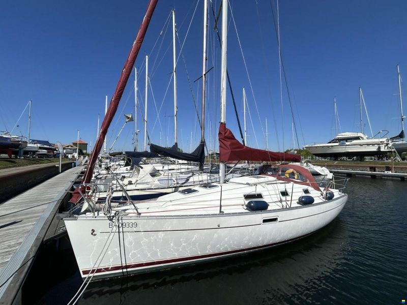 Beneteau Oceanis Clipper 311