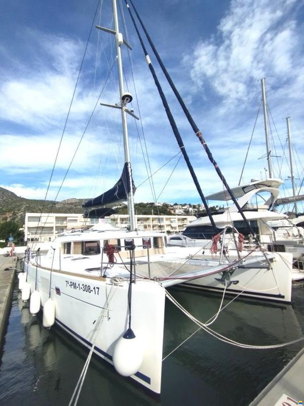 Lagoon 440