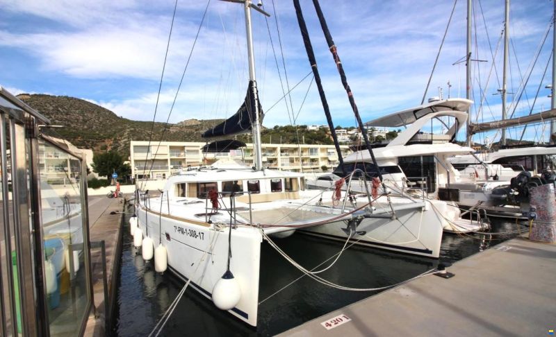 Lagoon 440