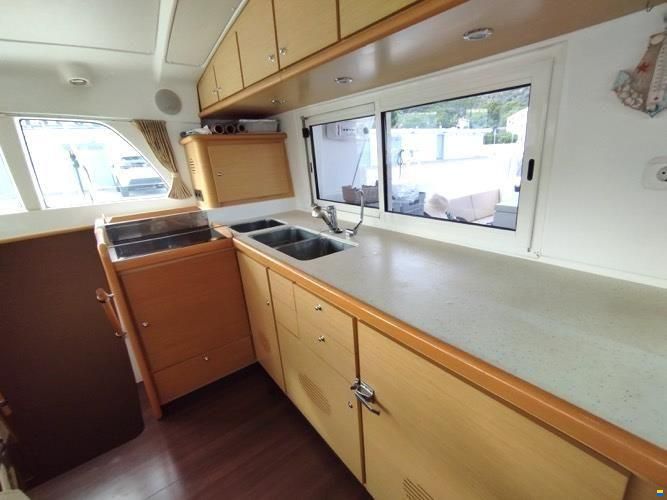 Lagoon 440