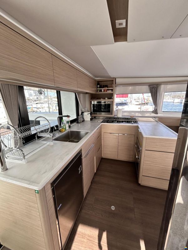 Lagoon 46