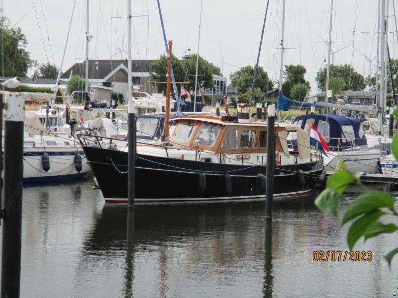De Vrieslentsch kotter Ravelijn