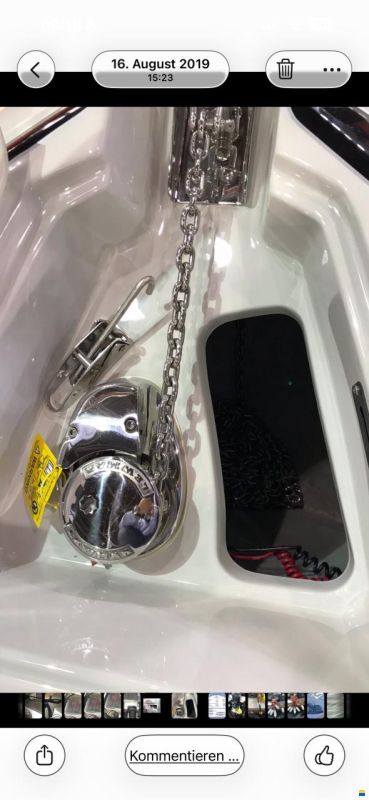 Crownline 264CR