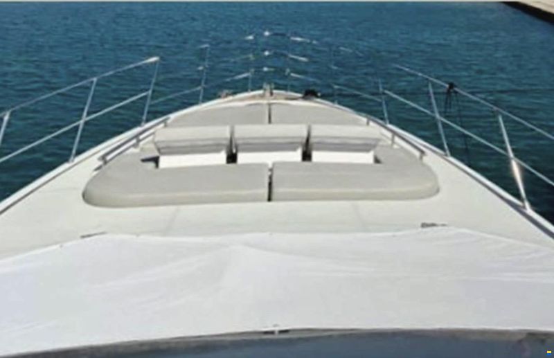 Azimut 68S