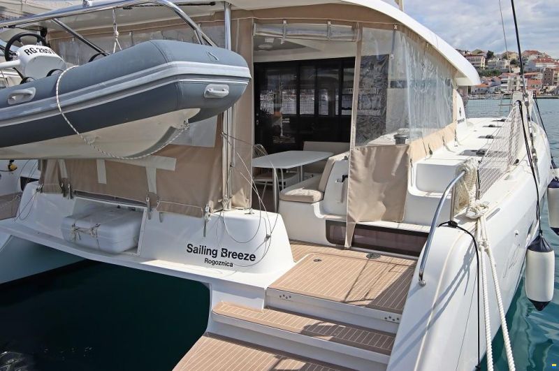 Lagoon 42