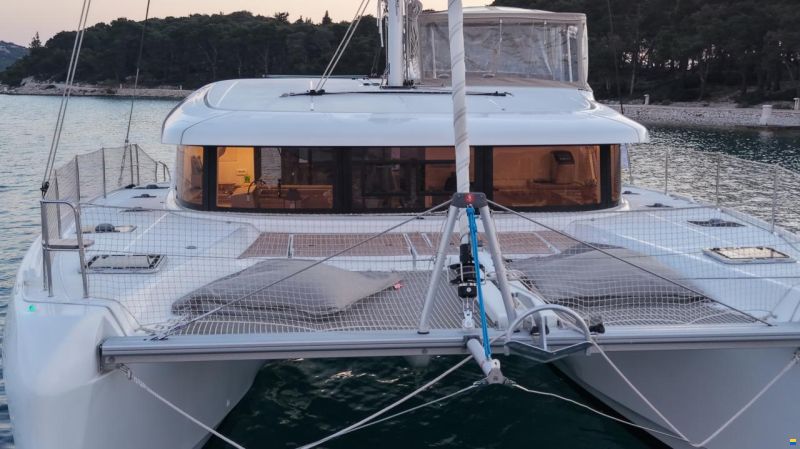 Lagoon 42