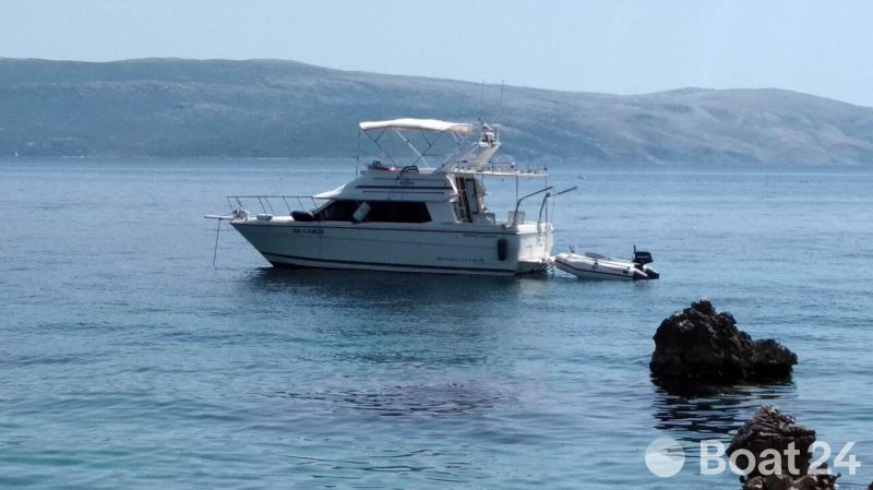 Bayliner classic 2858