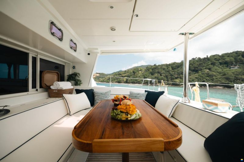 Lagoon 500