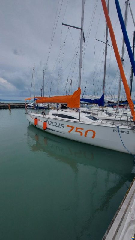 Focus 750