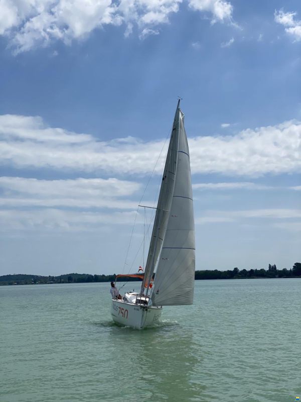 Focus 750