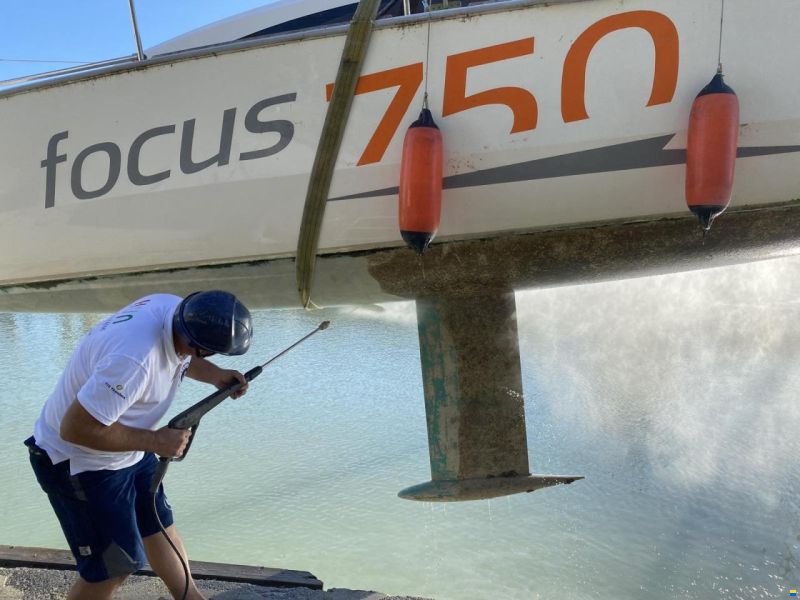 Focus 750