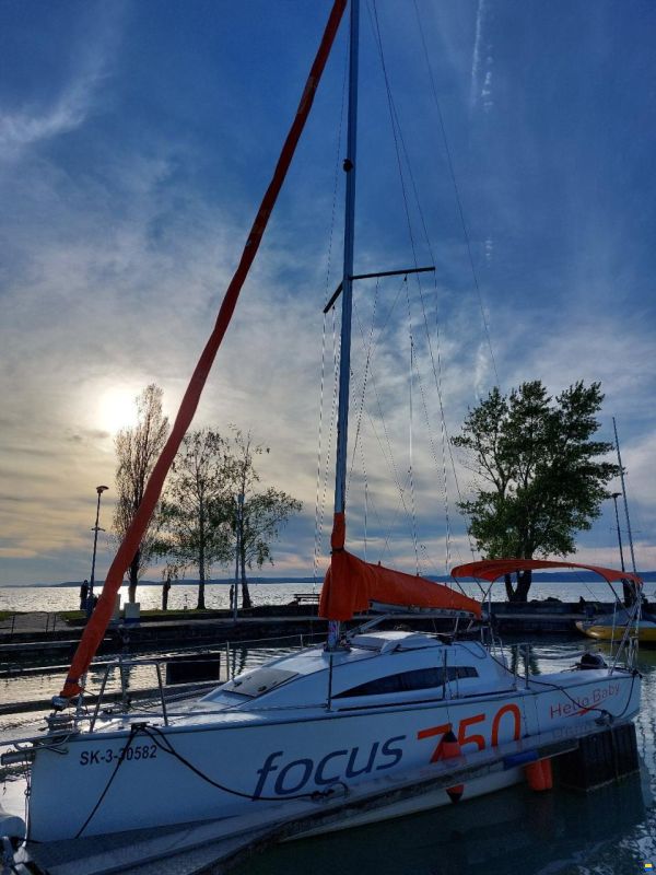 Focus 750